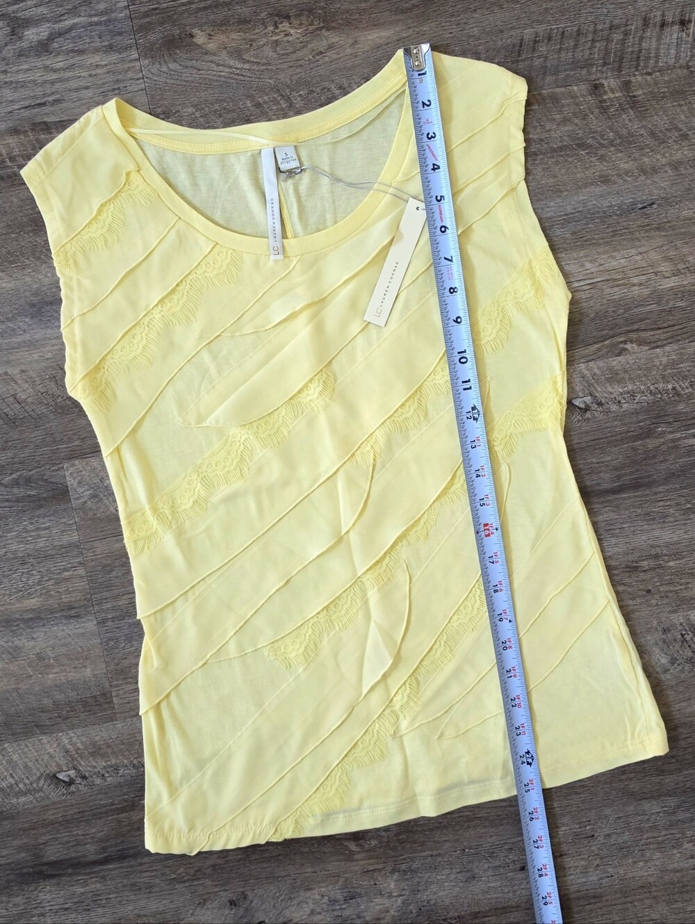NWT LC Ruffle/Lace Tank - Picture 4 of 6